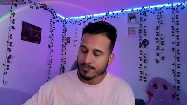 Raf brunette online show from 12.24.24