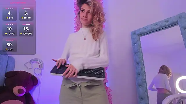 Snapshot of summer_sweet_ chatting on 12.06.24 summer sweet online show from 12.06.24