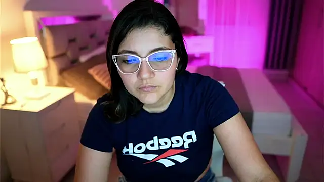 Snapshot of Camilaa_bueno chatting on 03.11.25 Camilaa bueno online show from 03.11.25