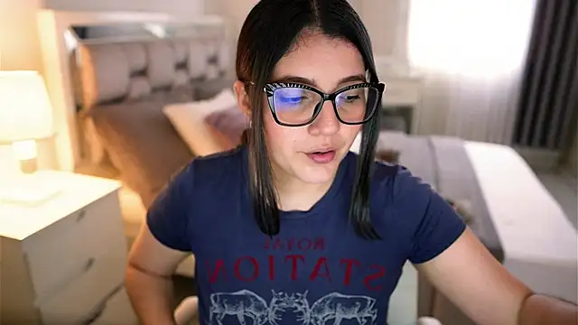 Camilaa bueno online show from 11.09.25