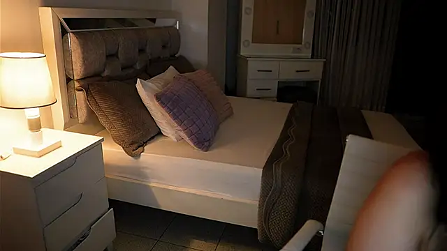 Camilaa bueno online show from 11.12.25