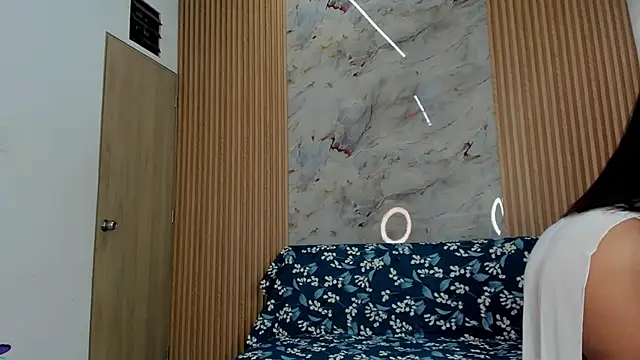 Any topless online show from 11.24.25