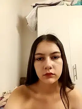 Snapshot of ella_grays chatting on 12.04.24 ella grays online show from 12.04.24