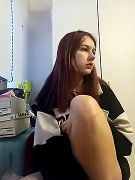 Snapshot of ella_grays chatting on 02.27.25 ella grays online show from 02.27.25