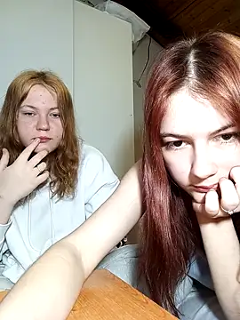 Snapshot of ella_grays chatting on 03.09.25 ella grays online show from 03.09.25