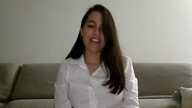 Snapshot of AmaraBella69 chatting on 12.28.24 AmaraBella69 online show from 12.28.24