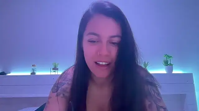 Snapshot of AmaraBella69 chatting on 02.23.25 AmaraBella69 online show from 02.23.25