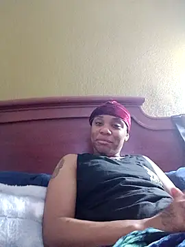 Snapshot of ShaeDaStud chatting on 12.15.25 ShaeDaStud online show from 12.15.25