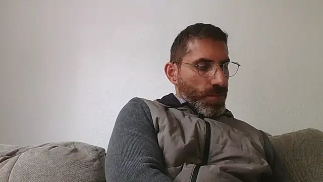 Snapshot of alcatraz009 chatting on 10.21.25 alcatraz009 online show from 10.21.25