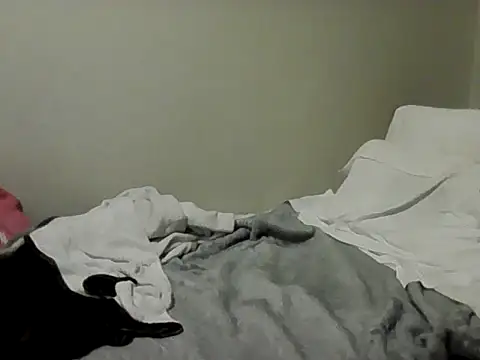 Snapshot of housewife_shantie chatting on 11.07.25 housewife shantie online show from 11.07.25