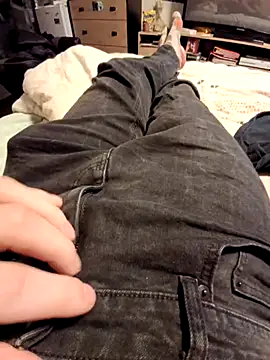 Snapshot of stev3w chatting on 02.24.25 stev3w online show from 02.24.25