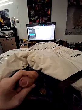 Snapshot of stev3w chatting on 03.22.25 stev3w online show from 03.22.25