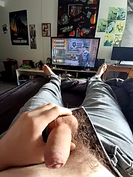 Snapshot of stev3w chatting on 10.18.25 stev3w online show from 10.18.25