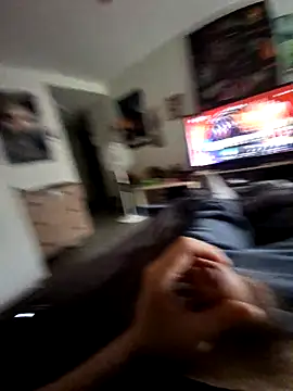 Snapshot of stev3w chatting on 10.24.25 stev3w online show from 10.24.25