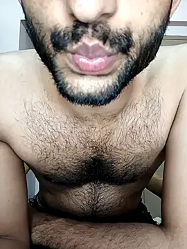Snapshot of Vignesh3246 chatting on 11.01.25 Vignesh3246 online show from 11.01.25