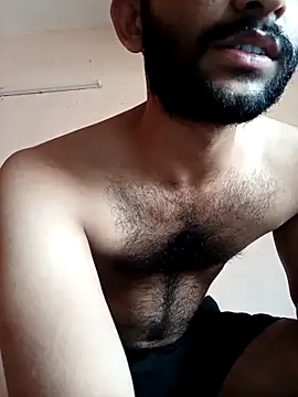 Snapshot of Vignesh3246 chatting on 12.05.25 Vignesh3246 online show from 12.05.25