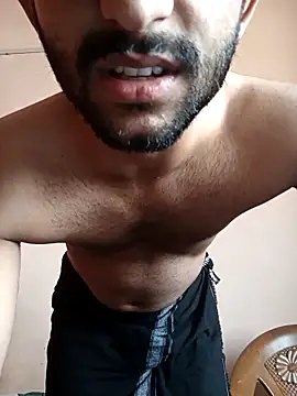 Snapshot of Vignesh3246 chatting on 12.18.25 Vignesh3246 online show from 12.18.25
