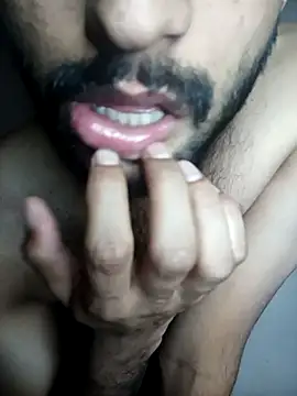 Snapshot of Vignesh3246 chatting on 02.11.26 Vignesh3246 online show from 02.11.26