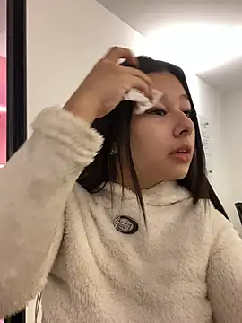 EymiCuper online show from 03.12.25