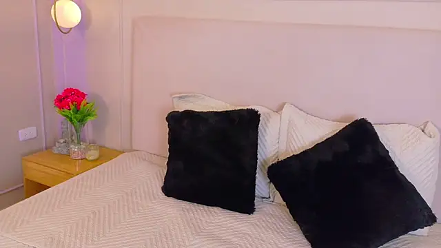 EymiCuper online show from 09.22.25