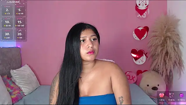 Snapshot of alinakiss chatting on 02.22.26 alinakiss online show from 02.22.26