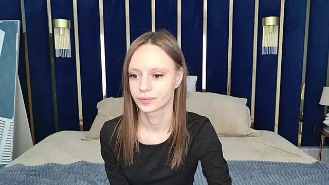 Snapshot of RebeccaMartons chatting on 03.18.25 RebeccaMartons online show from 03.18.25