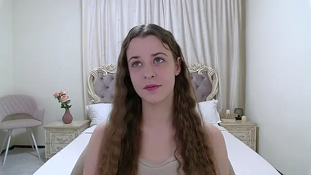 AgataAisitt online show from 10.19.25