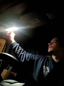 Snapshot of ChuckyyDee chatting on 12.19.24 ChuckyyDee online show from 12.19.24