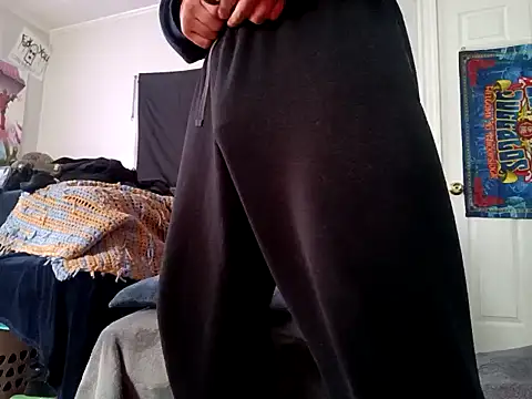 Snapshot of ChuckyyDee chatting on 12.21.24 ChuckyyDee online show from 12.21.24