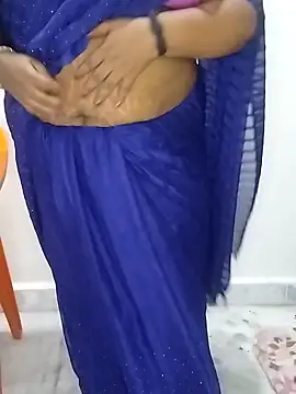Snapshot of Sexy_Radhikaa chatting on 04.25.26 Sexy Radhikaa online show from 04.25.26