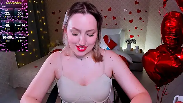 Snapshot of Jenny_Luvv chatting on 02.13.25 Jenny Luvv online show from 02.13.25