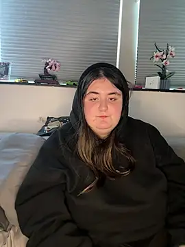 hotiee online show from 03.23.26