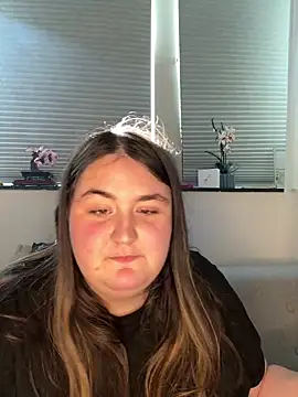 hotiee online show from 04.01.26