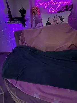 CurvyAnonymousGirl89 online show from 03.06.26