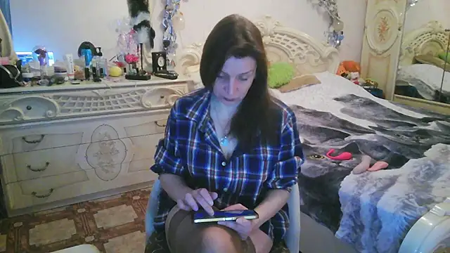 Debra Phoenix online show from 04.09.26