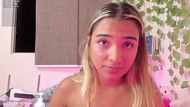 Snapshot of Annebull_ chatting on 01.31.25 Annebull online show from 01.31.25