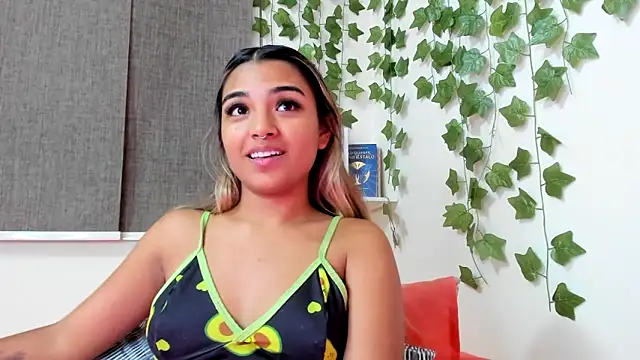 Snapshot of Annebull_ chatting on 03.20.25 Annebull online show from 03.20.25