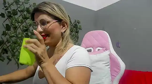 sexy bigboooty online show from 12.08.24