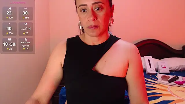 Snapshot of sara_florez1 chatting on 02.08.25 sara florez1 online show from 02.08.25