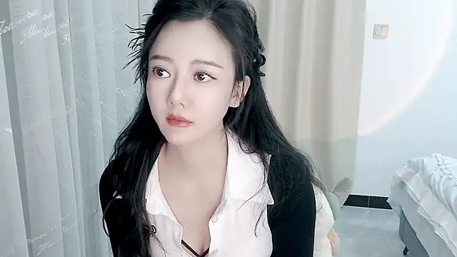 zoe-keke online show from 02.15.25