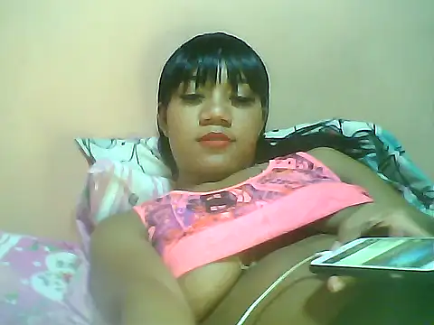 Snapshot of Fariana01 chatting on 12.05.24 Fariana01 online show from 12.05.24