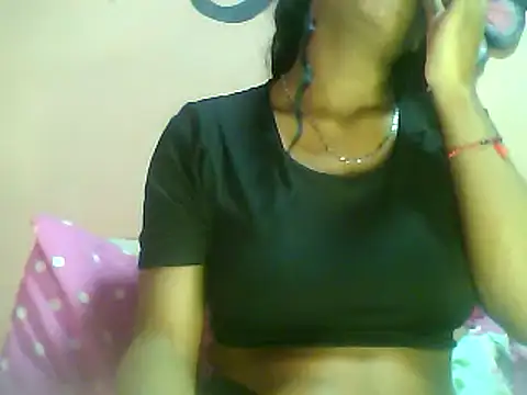 Snapshot of Fariana01 chatting on 01.10.25 Fariana01 online show from 01.10.25