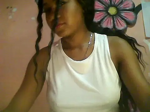 Snapshot of Fariana01 chatting on 01.25.25 Fariana01 online show from 01.25.25