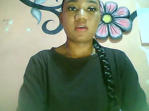 Snapshot of Fariana01 chatting on 02.07.25 Fariana01 online show from 02.07.25