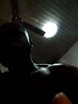 Snapshot of Suckmehar chatting on 12.21.25 Suckmehar online show from 12.21.25