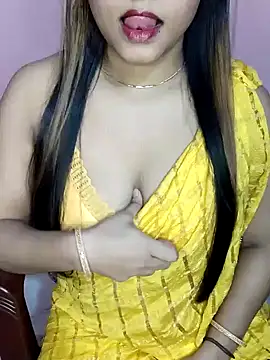 Snapshot of SANIYA-89 chatting on 12.25.24 SANIYA-89 online show from 12.25.24