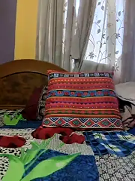 Snapshot of surabhi09 chatting on 06.18.26 surabhi09 online show from 06.18.26