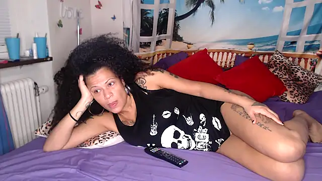 Snapshot of Samanthabrownlatina7 chatting on 12.15.24 Samanthabrownlatina7 online show from 12.15.24