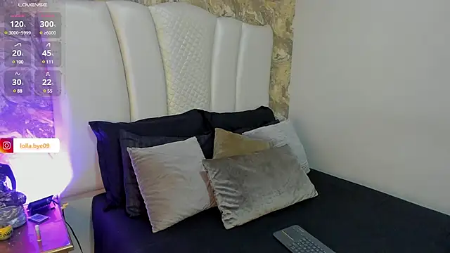 LollaByer online show from 02.21.25