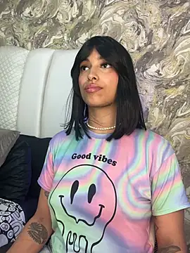 LollaByer online show from 02.25.25